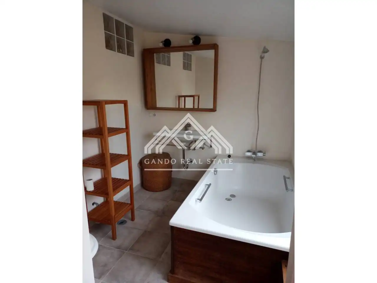 Piso de 120 m² en Sevilla