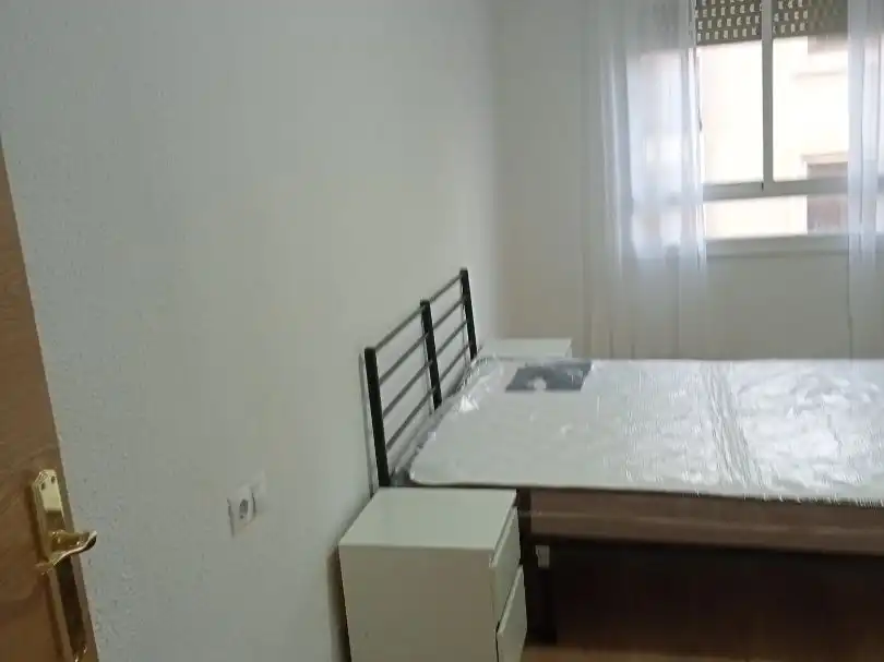 Pis de 84 m² a Almansa
