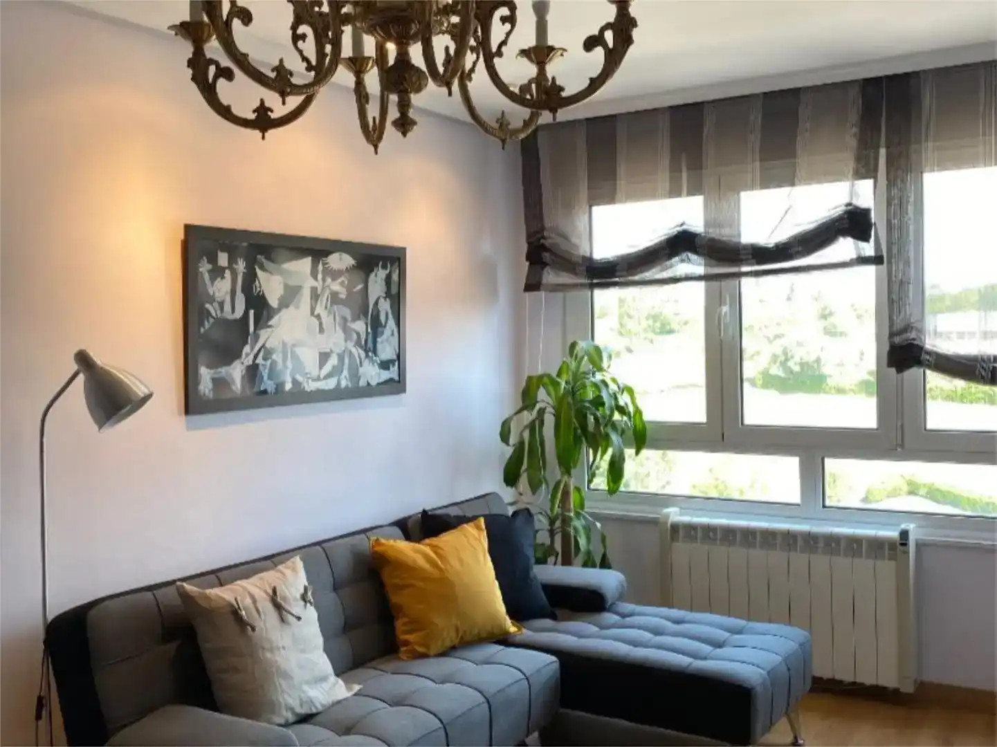 Piso de 90 m² en Oviedo