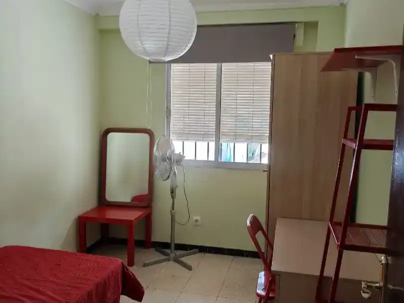 Piso de 80 m² en Sevilla