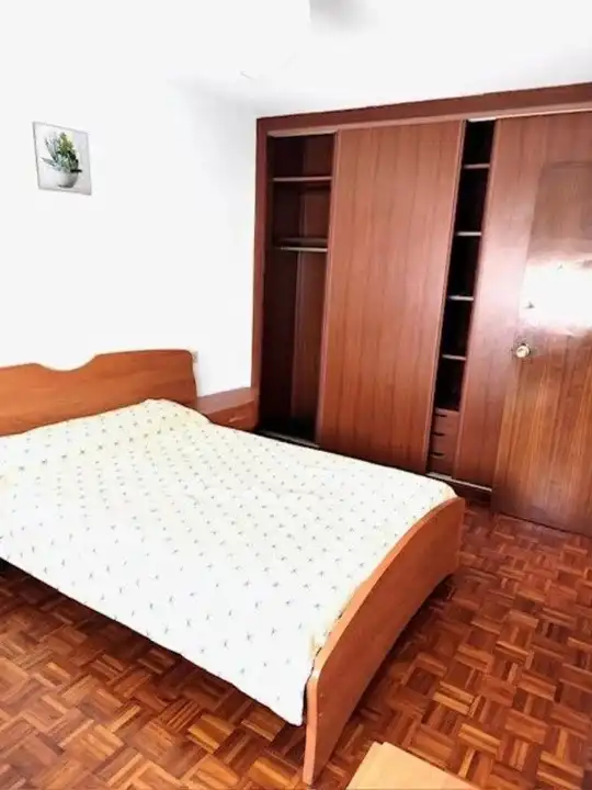 Piso de 80 m² en Santiago de Compostela