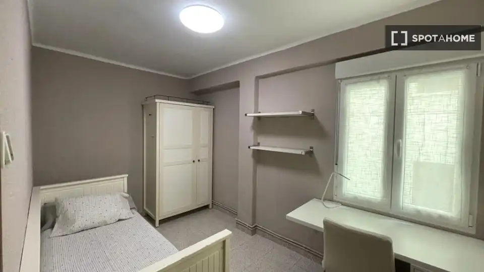 Habitación 75 m², Zaragoza