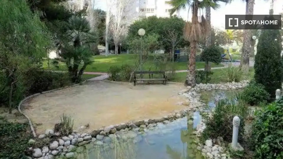 Habitación 104 m², Alicante