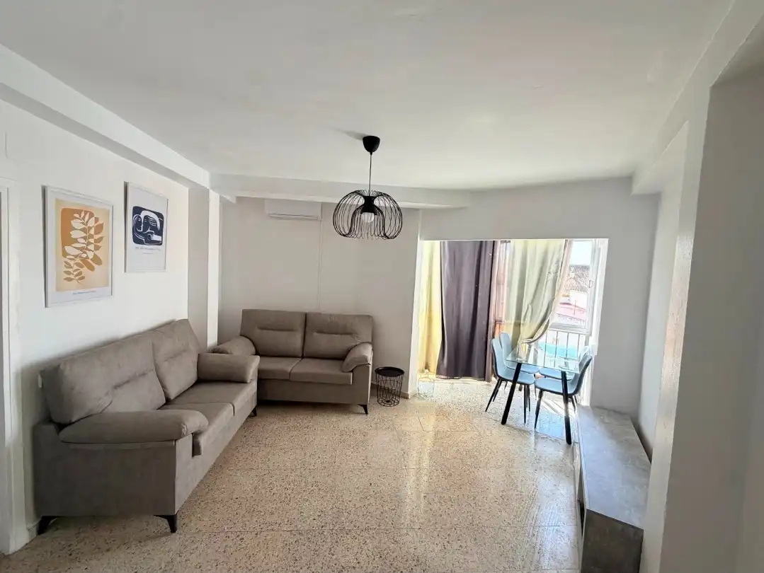 Pis de 90 m² a Dos Hermanas