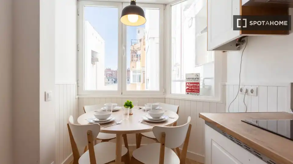 Habitación 98 m², Madrid