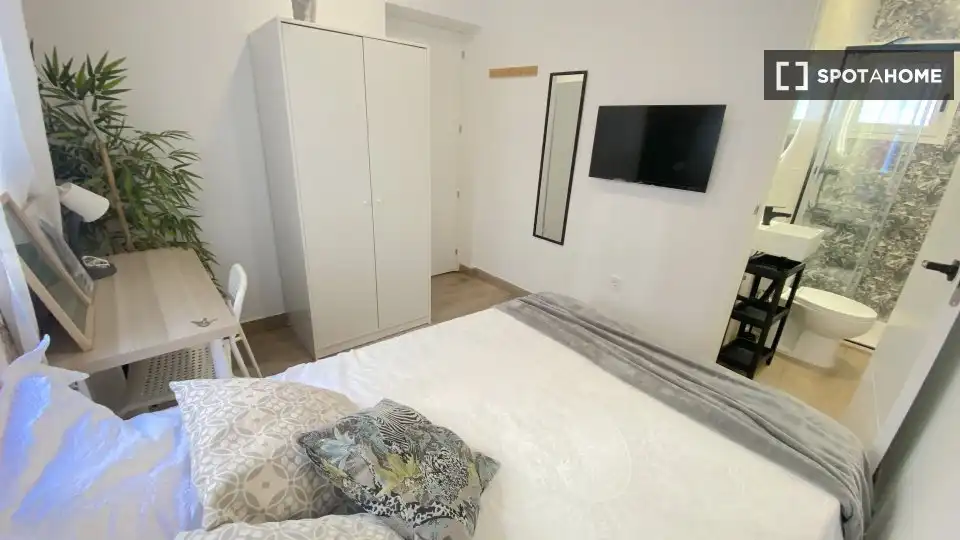 Habitación 230 m², Sevilla