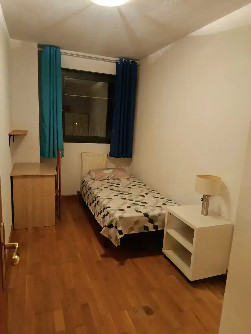 Habitación 92 m², Pamplona