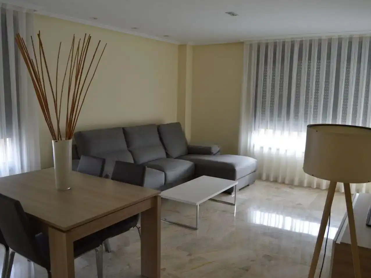 Piso de 80 m² en Almería