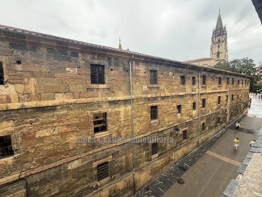 Pis de 86 m² a Oviedo