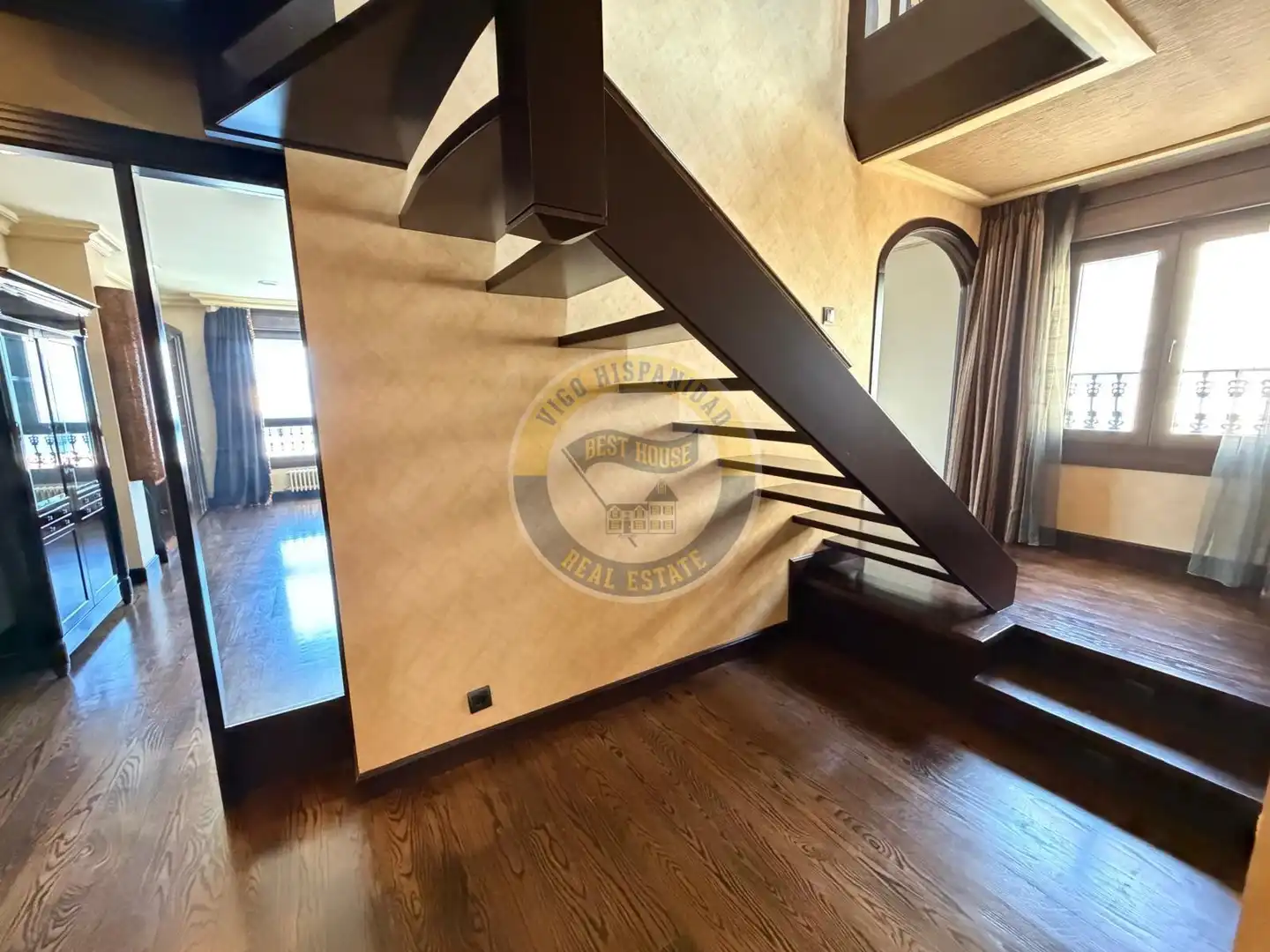 Piso de 250 m² en Vigo