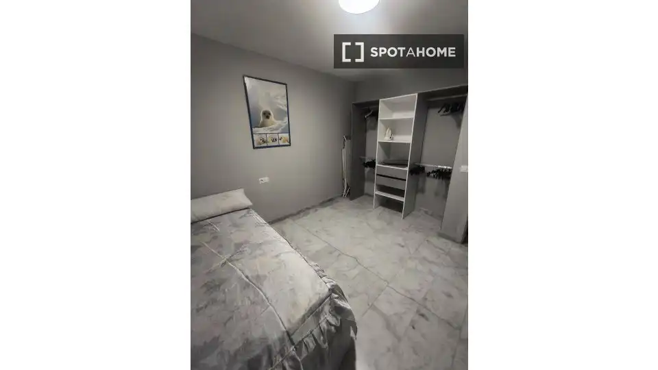 Habitación 81 m², Málaga
