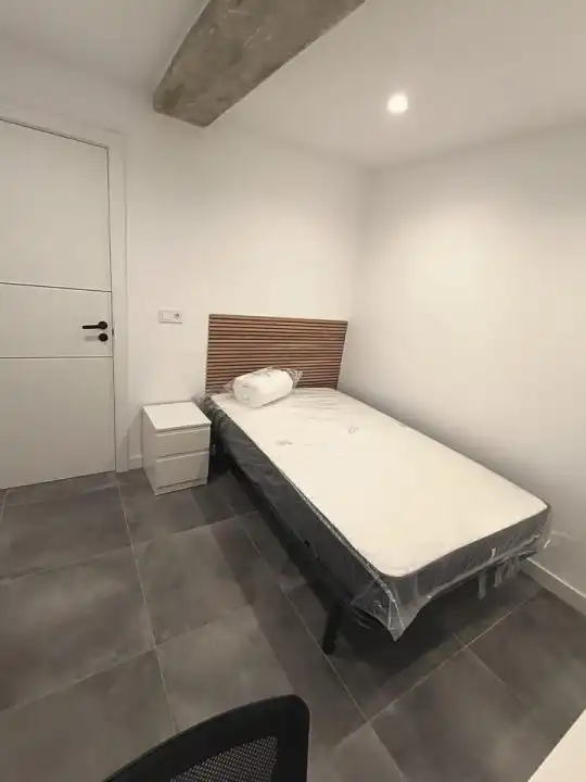Habitación 79 m², Ourense