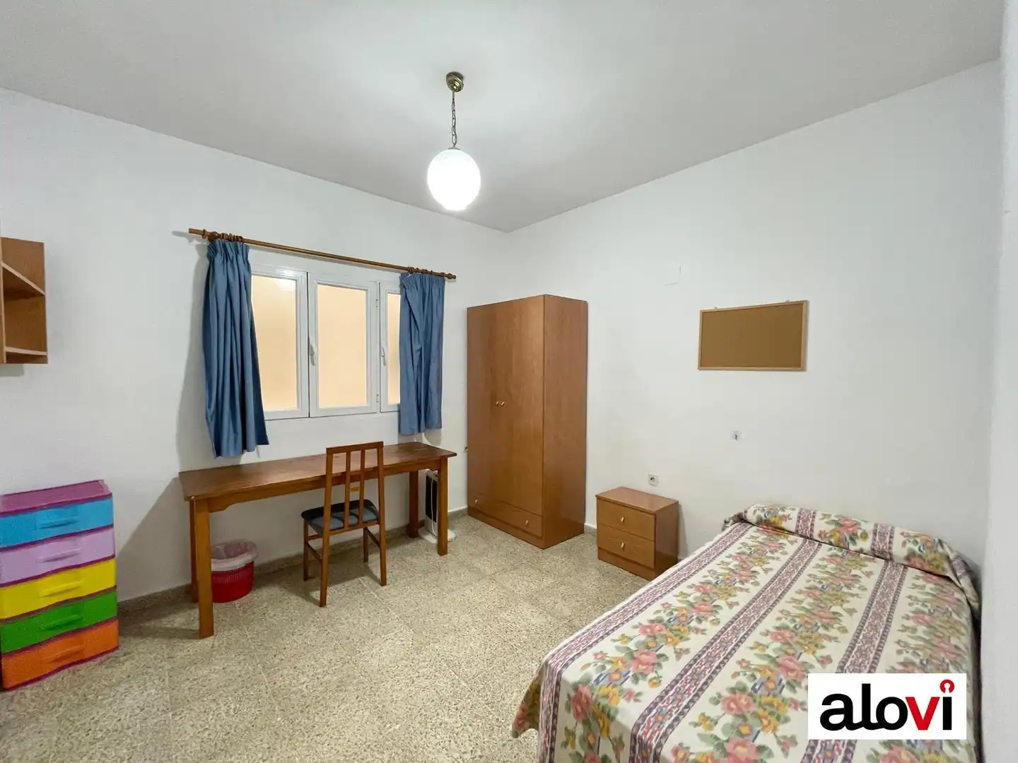 Habitación 131 m², Granada