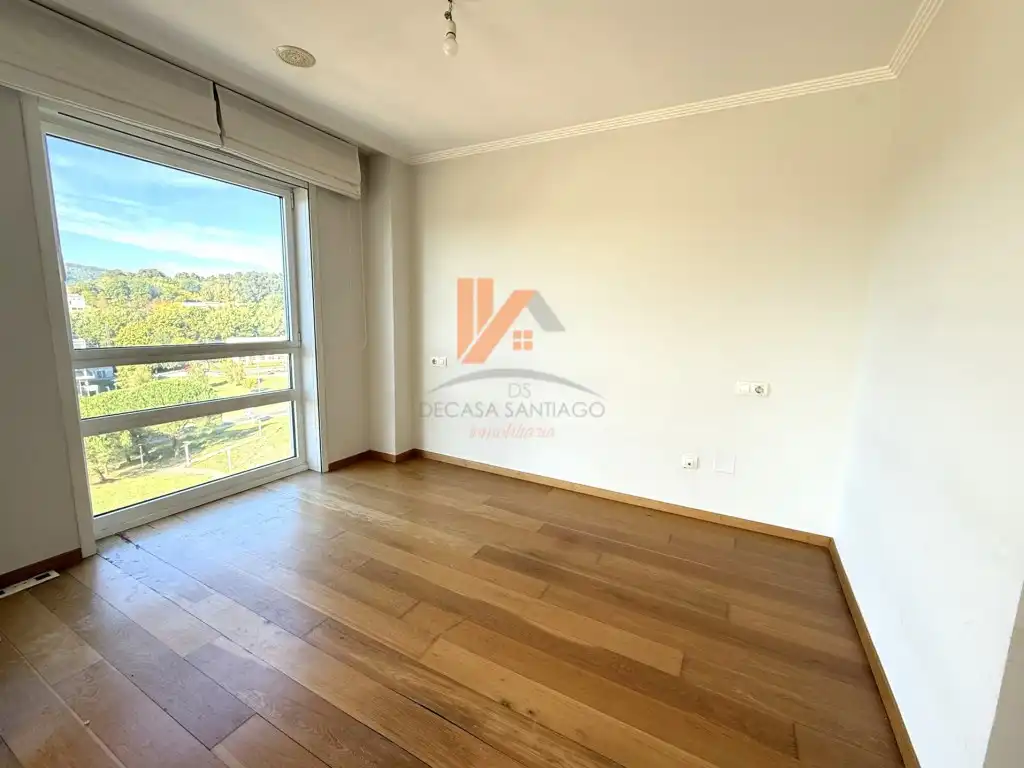 Pis de 138 m² a Santiago de Compostel·la