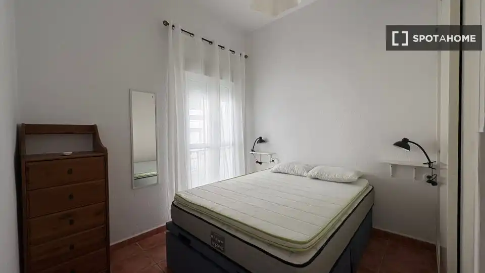 Habitación 75 m², Sevilla