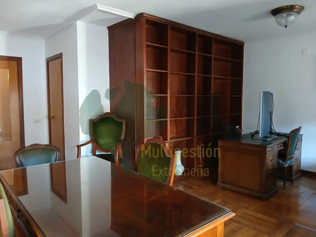 Piso de 114 m² en Cáceres