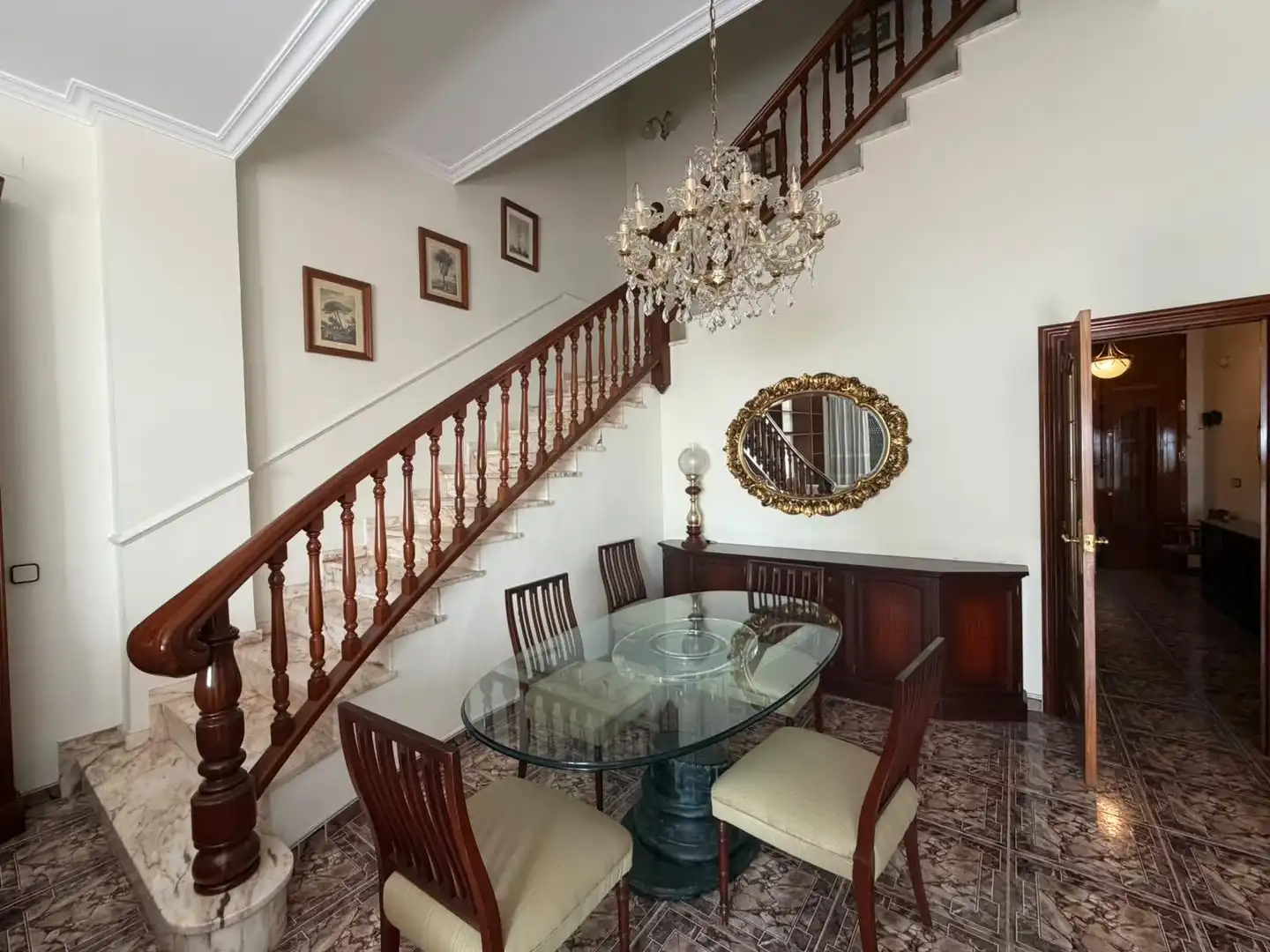Casa de 236 m² a Rafelbunyol