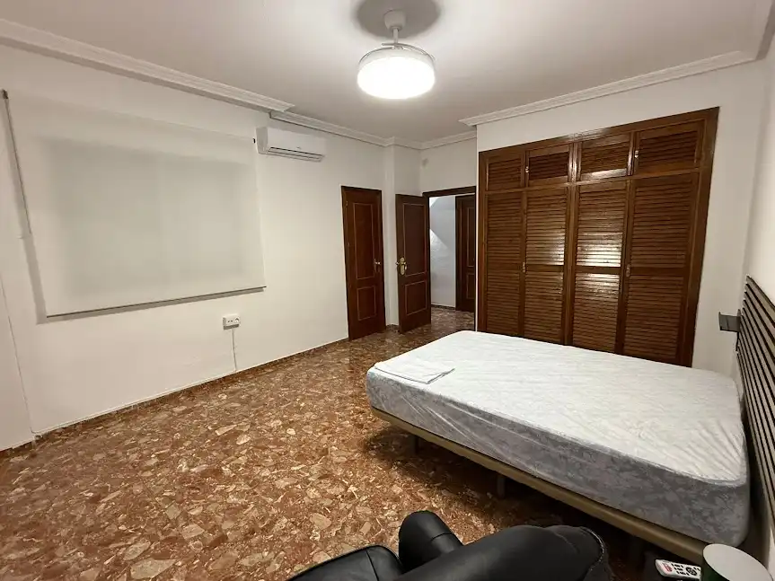 Piso de 200 m² en Linares