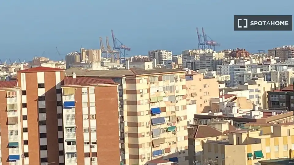 Habitación 92 m², Málaga