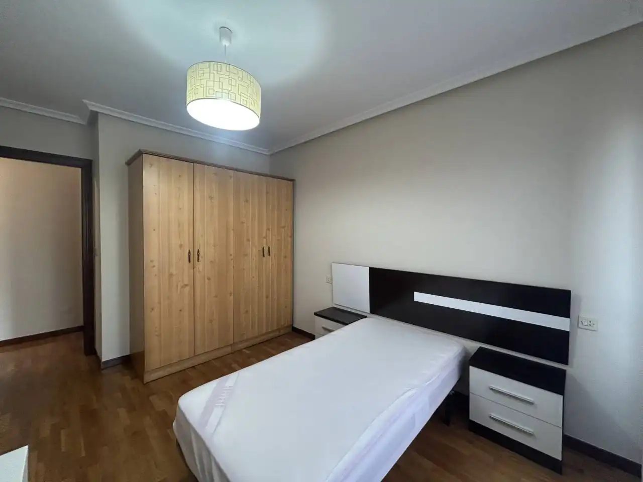 Piso de 97 m² en Oviedo