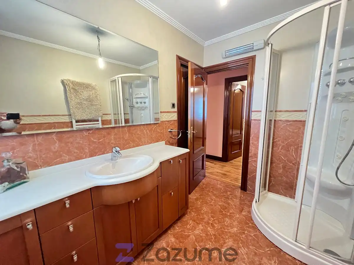 Piso de 400 m² en Sondica