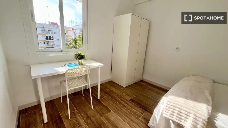 Habitación 81 m², Sevilla