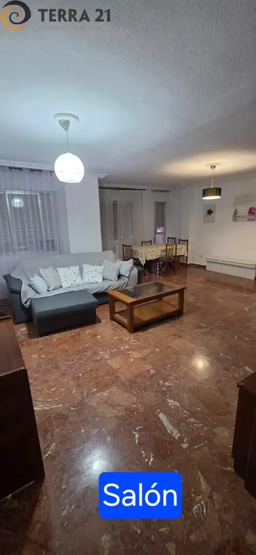 Piso de 130 m² en Jaén