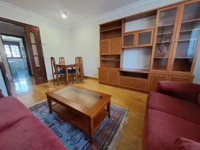 Piso de 66 m² en Oviedo