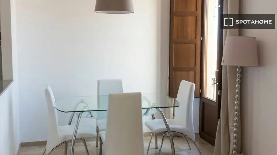 Habitación 75 m², Granada