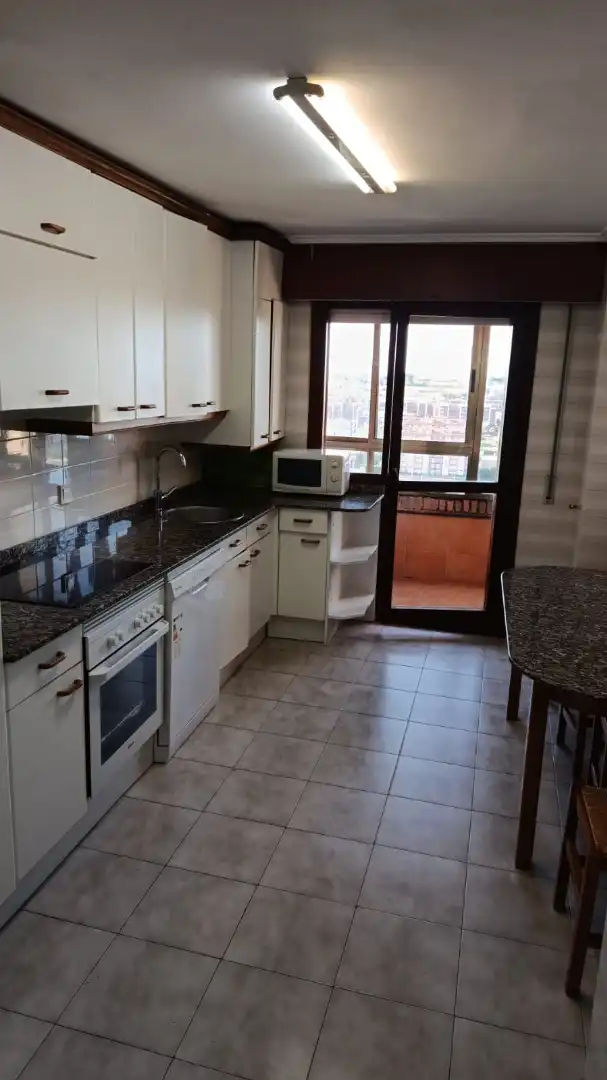 Piso de 100 m² en Santander