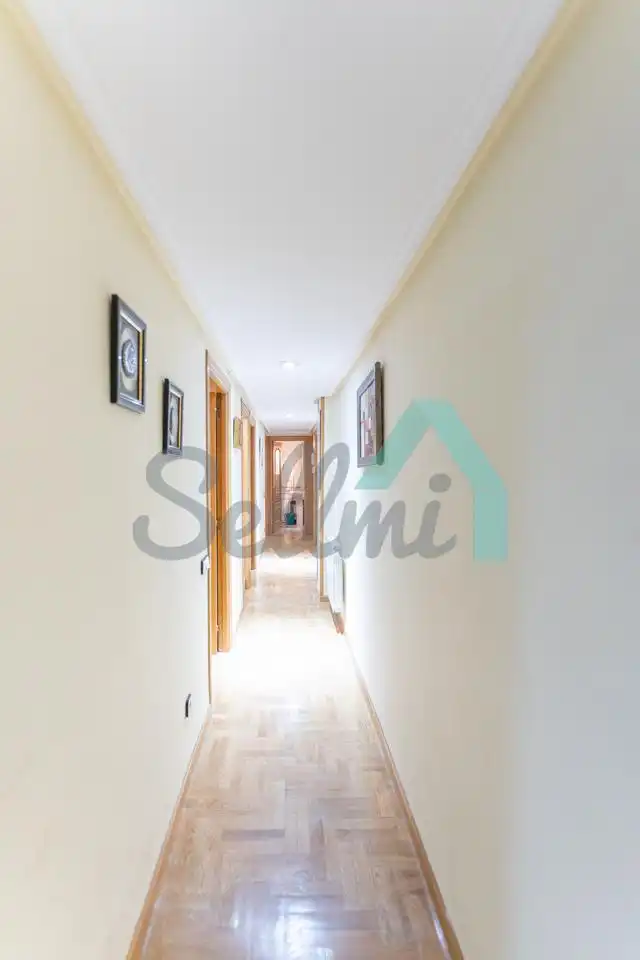 Piso de 80 m² en Oviedo