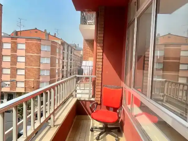 Habitación 100 m², Ponferrada