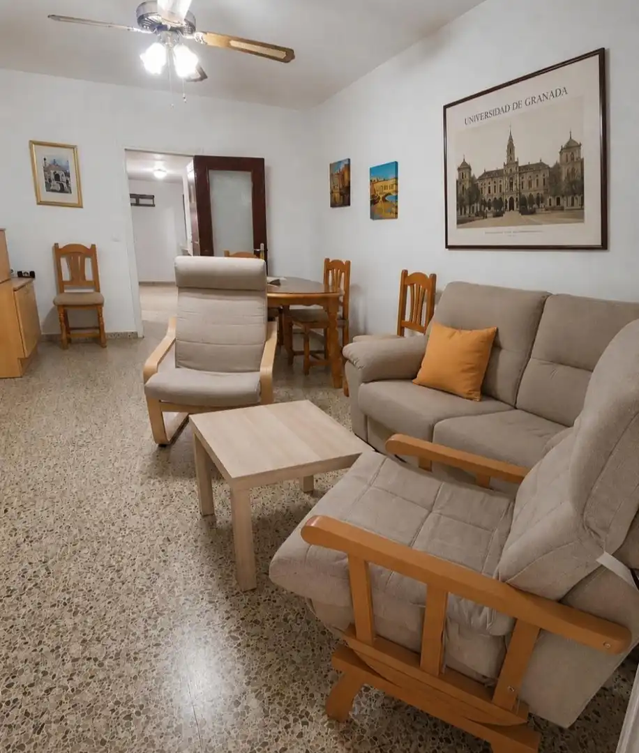Piso de 94 m² en Almería
