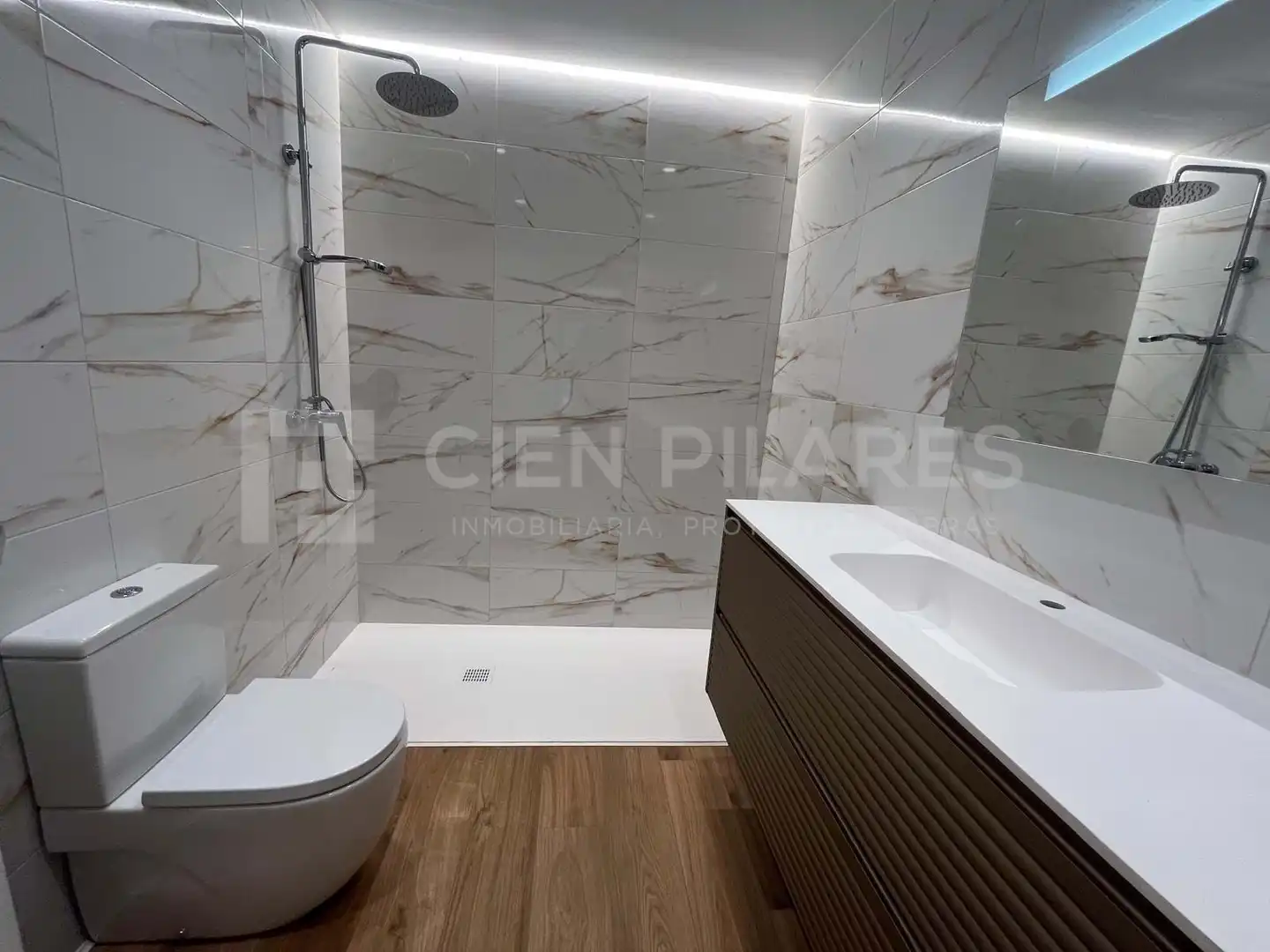 Habitación 195 m², Logroño