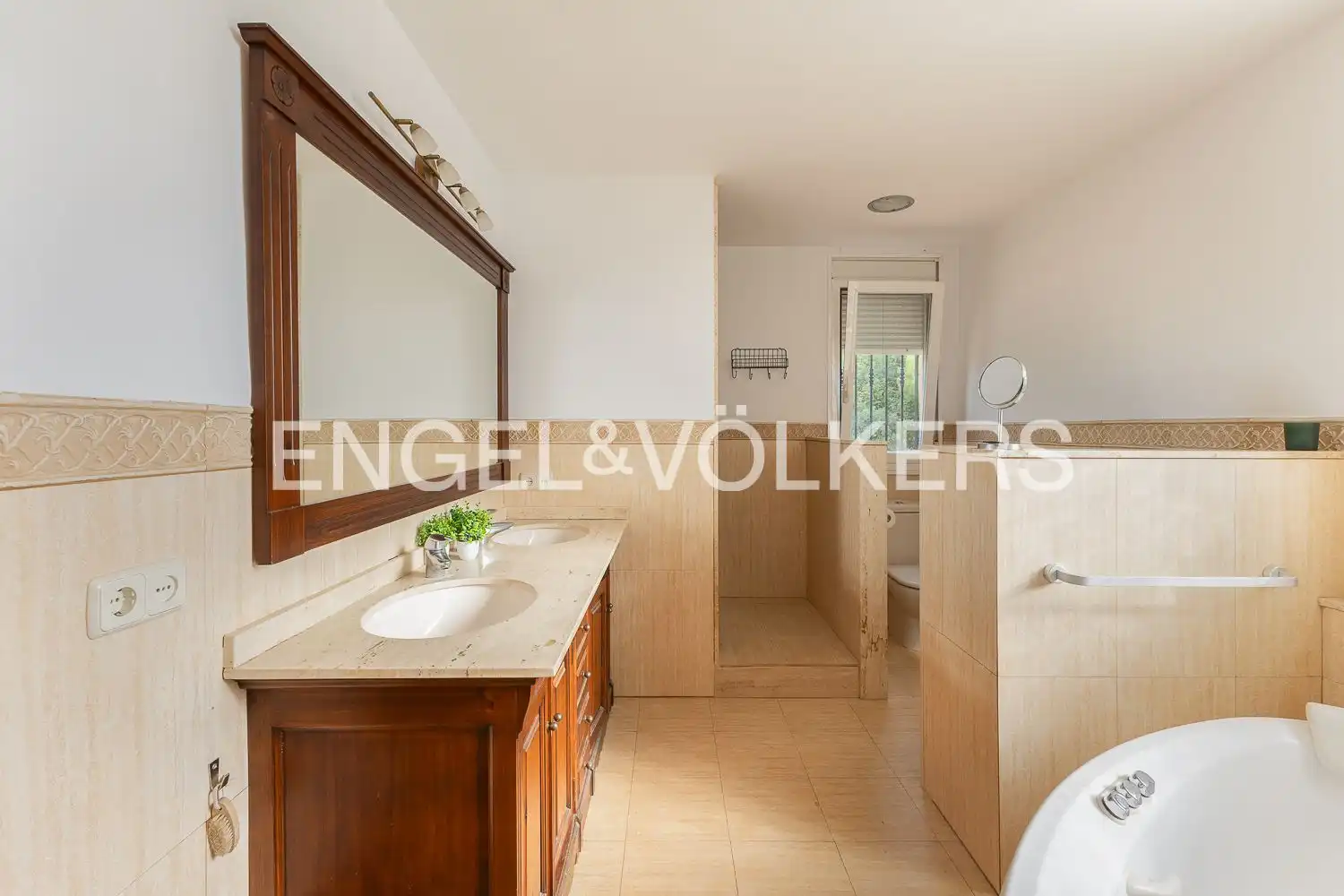Casa de 350 m² a Petrés