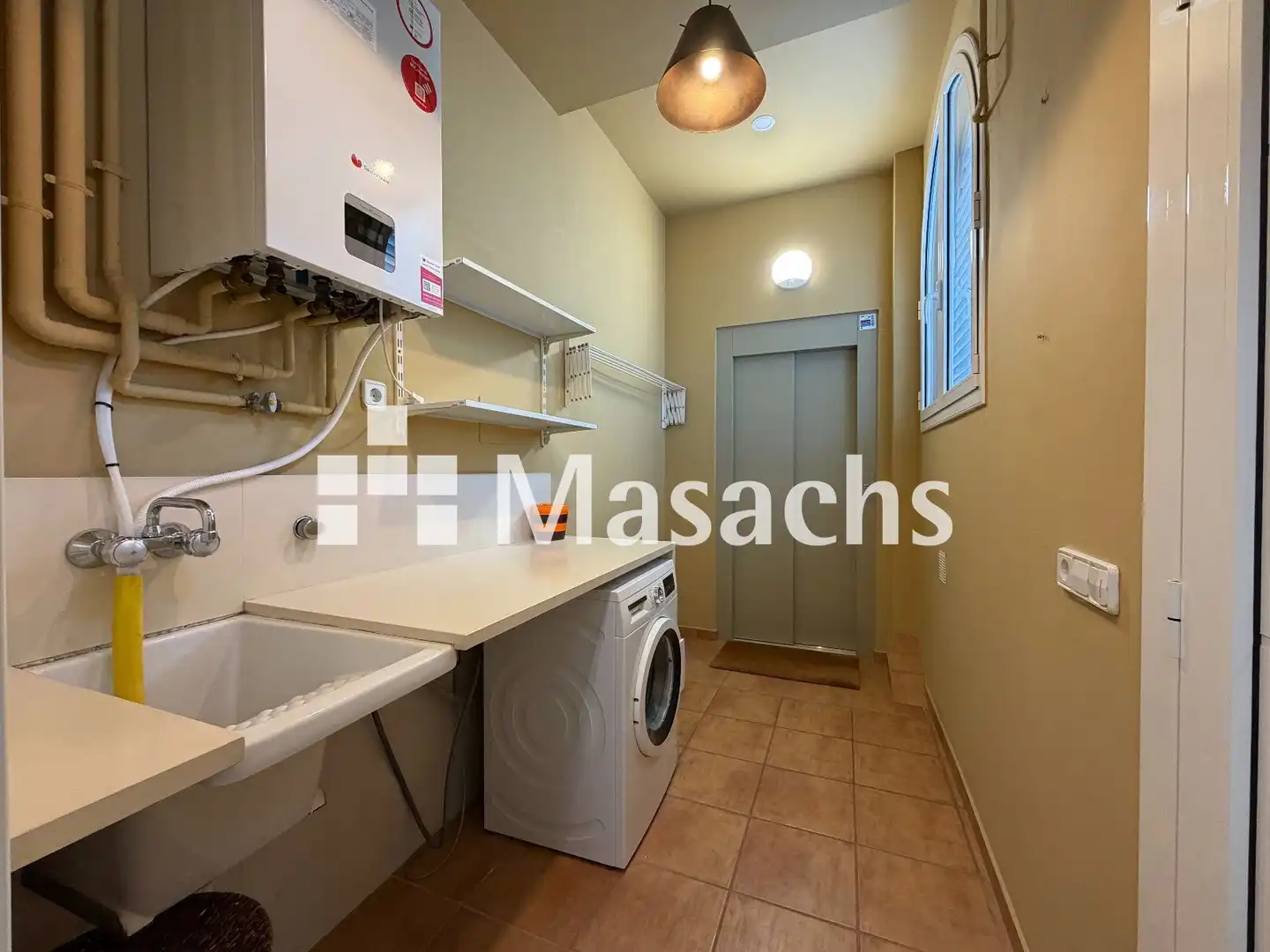 Pis de 296 m² a Terrassa