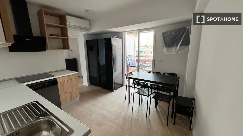 Habitación 90 m², Alicante