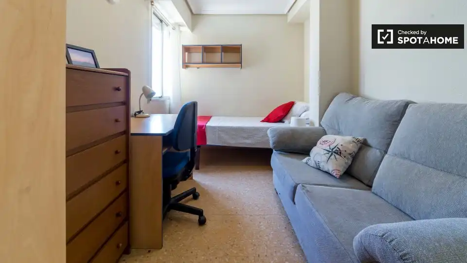 Habitación 100 m², Valencia