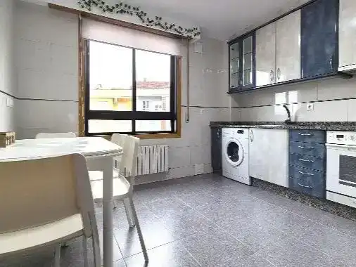 Habitación 108 m², Ourense