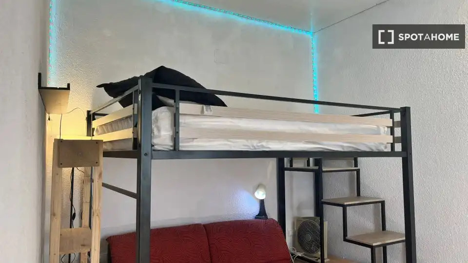 Habitación 81 m², Córdoba
