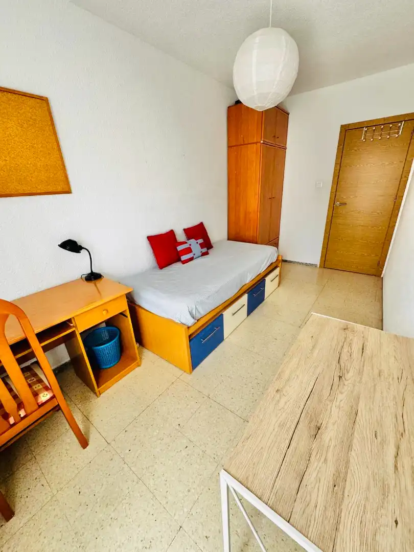 Piso de 90 m² en Granada