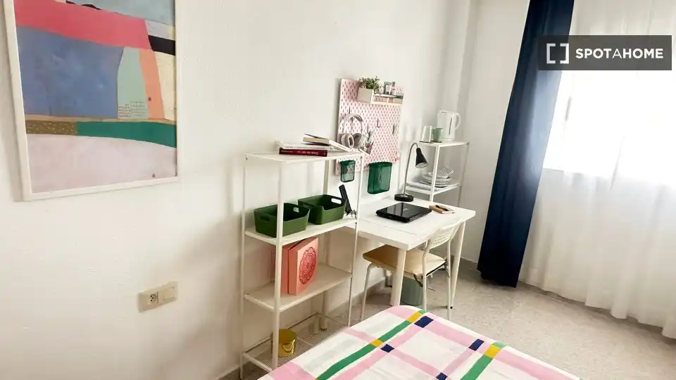 Habitación 127 m², Alicante