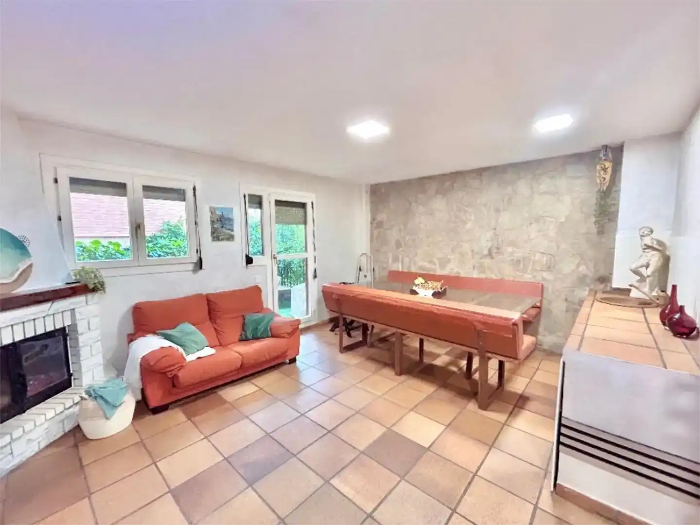 Habitación 280 m², Lardero