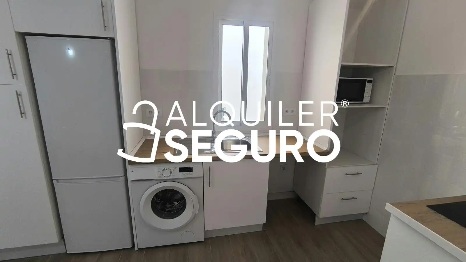 Flat 92 m² in Seville