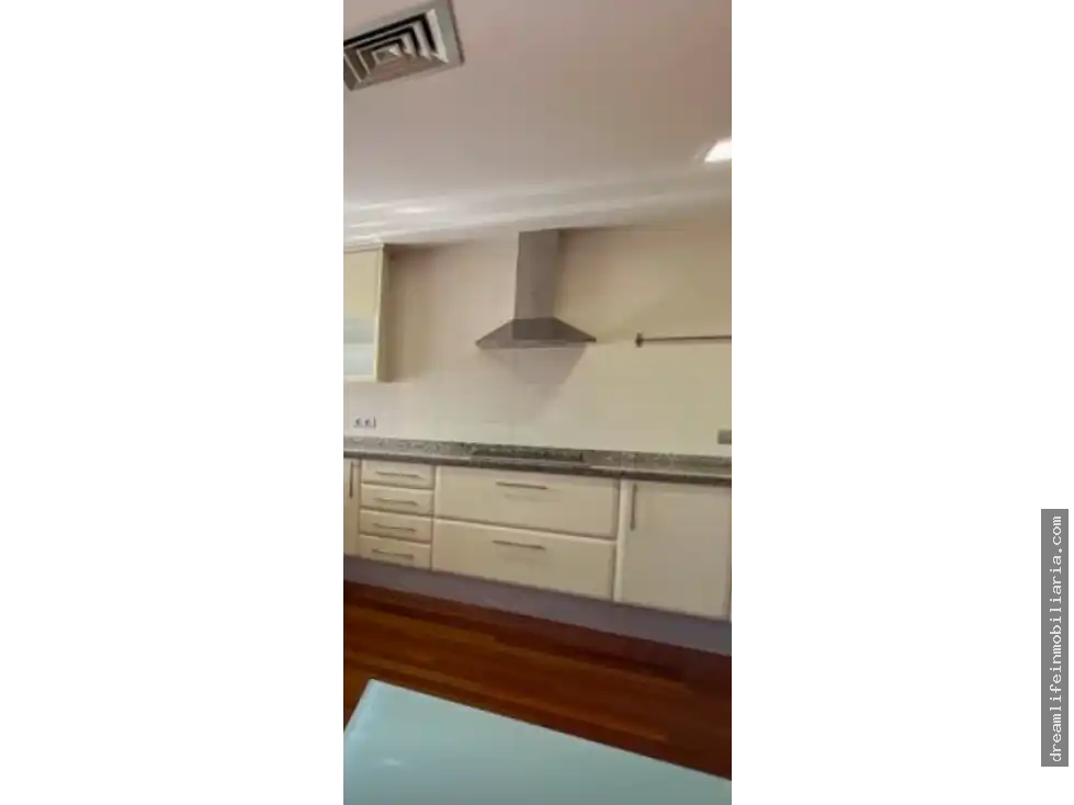 Piso de 230 m² en Almazora