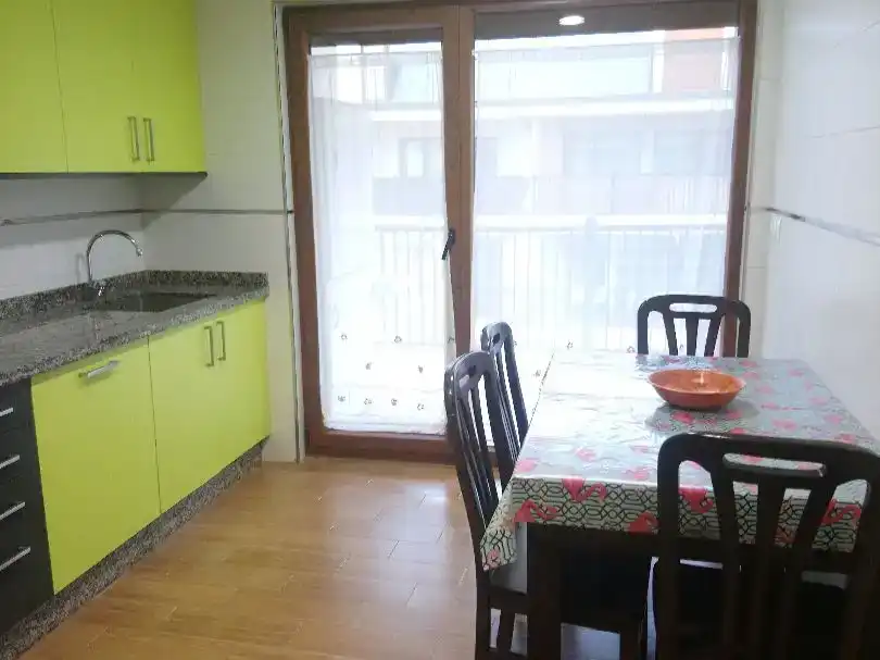 Piso de 100 m² en Foz