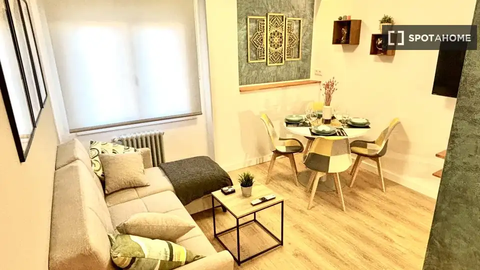 Habitación 58 m², Zaragoza