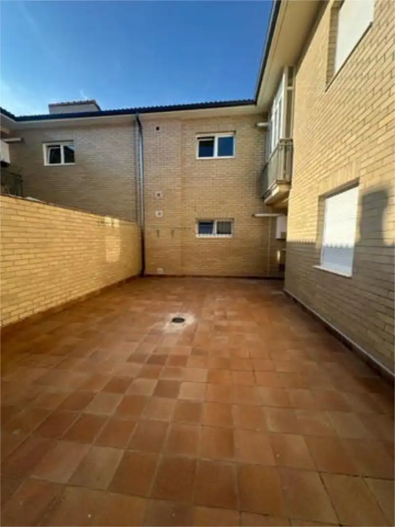 Piso de 76 m² en Valencia de Don Juan