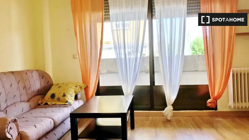 Habitación 40 m², Santa Marta de Tormes