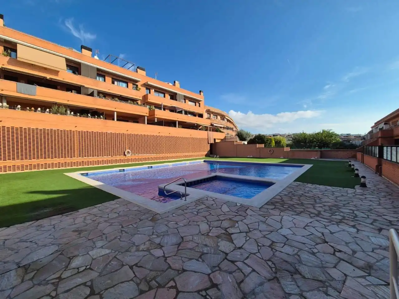 Appartement 106 m² à Cubelles